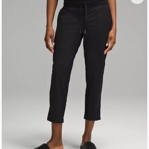 Lululemon Dance Studio Mid-Rise Cropped Pant